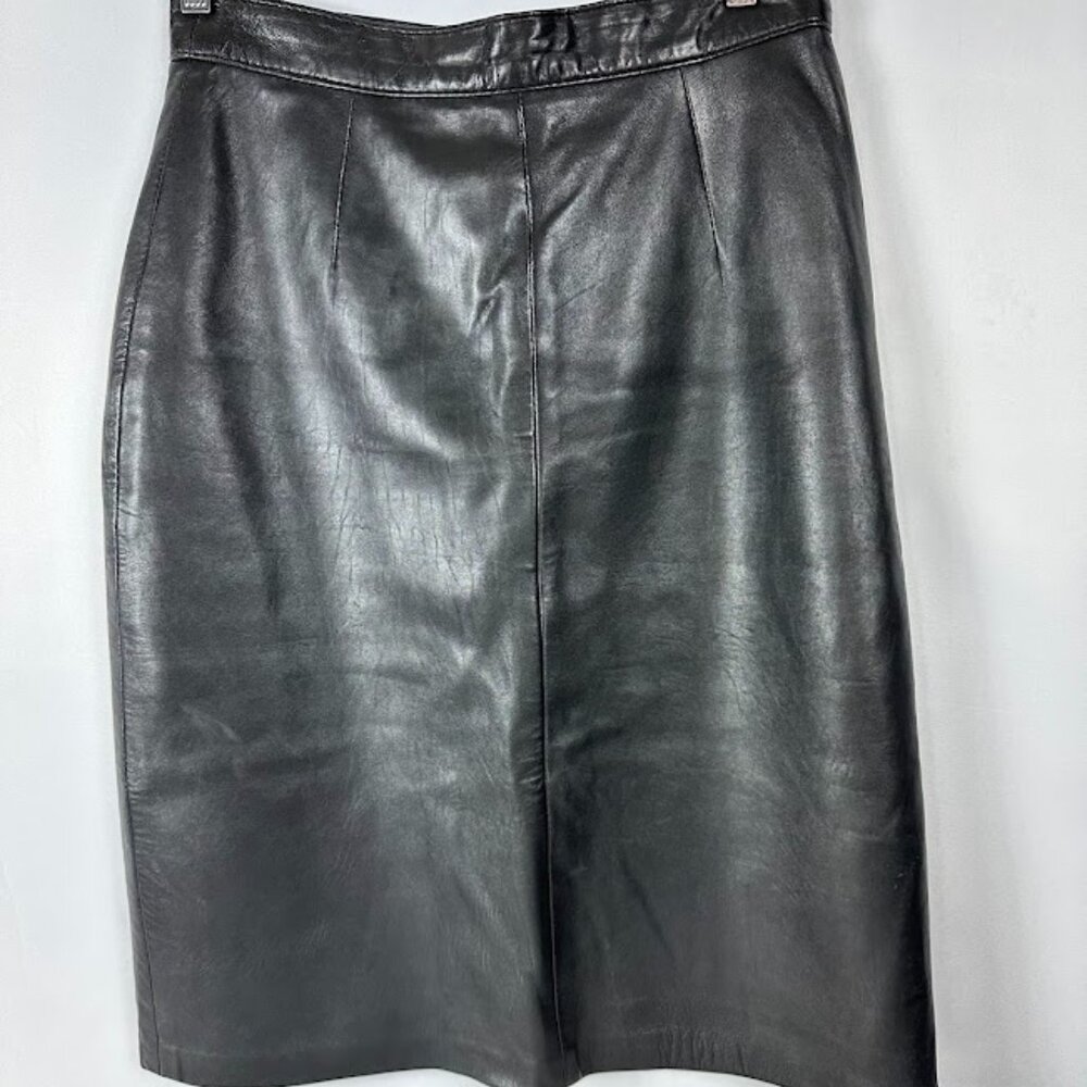 Chic Black Leather Pencil Skirt